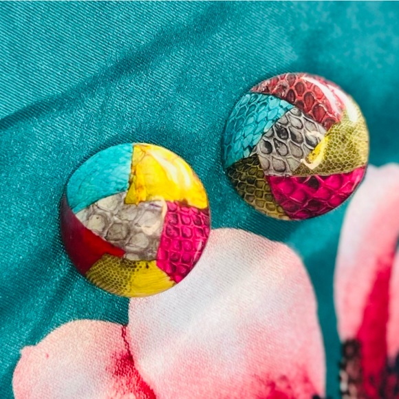 Multicoloured large stud - Picture 6 of 7